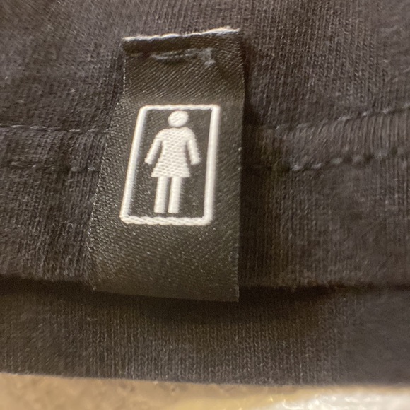 Medium, black GIRL skate shirt. - Picture 4 of 5
